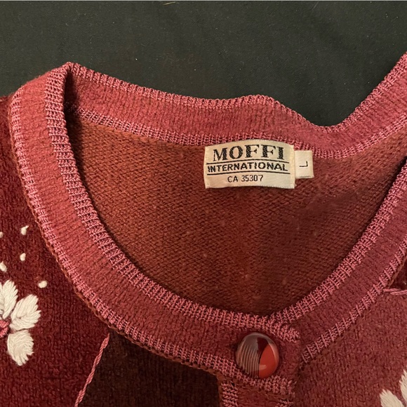 4/$20 | Moffi International Pink Button Up Cardigan Sweater - knit flower patch - Picture 5 of 8